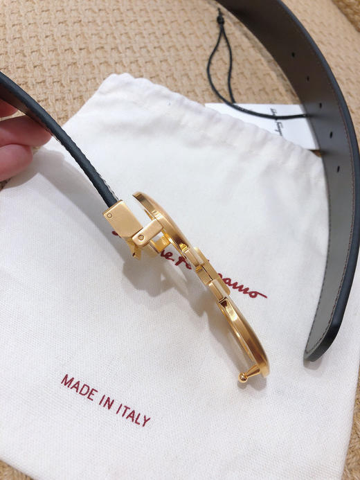 SF菲拉格慕-金色扣-黑棕双面牛皮 商品图5