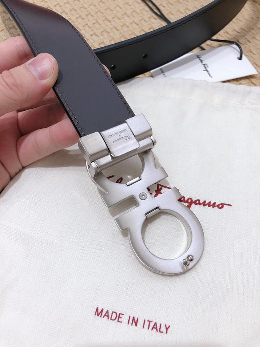 SF菲拉格慕-银色扣-黑棕双面牛皮 商品图4