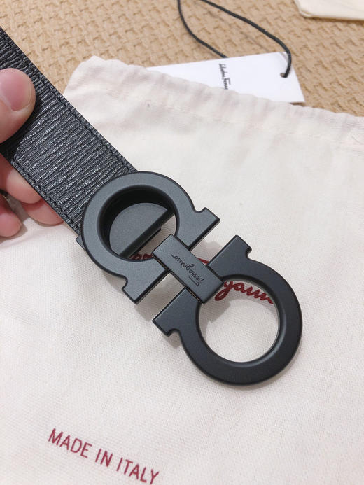 SF菲拉格慕-磨砂黑扣-水波纹+树膏皮 商品图0