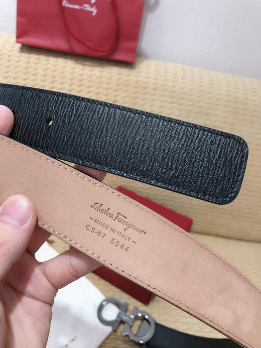 SF菲拉格慕-枪色扣-水波纹+树膏皮 商品图6