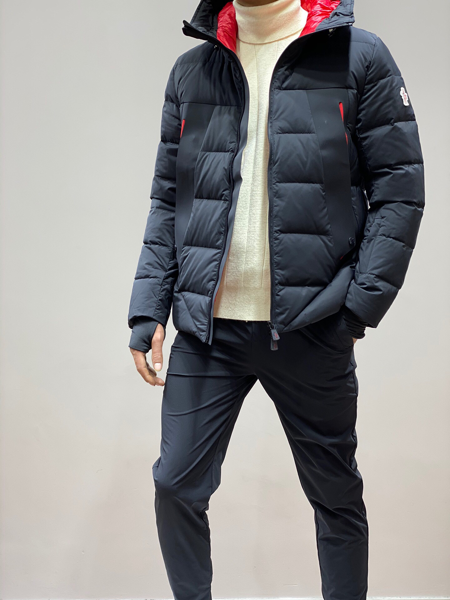 【法国羽皇】mo 羽绒服 醉高级别!情侣款～超强重磅!