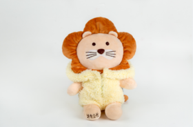 朗诗诗友公社周边~小诗狮毛绒公仔玩偶+徽章套餐