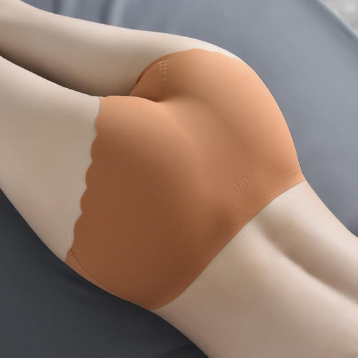 【爆款】泰国乳胶内裤抑制病菌透气内裤女天然冰丝无痕舒适三角裤三色礼盒装（3条） 商品图3