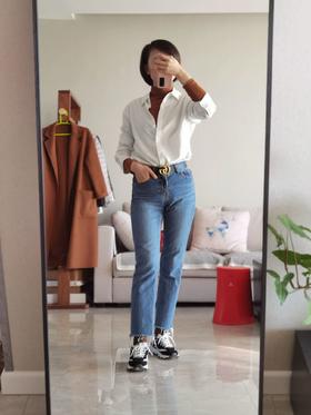 很柔软舒服的白衬衫