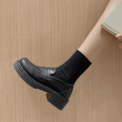 复古英伦风小皮鞋女2020秋冬新款百搭网红加绒粗跟单鞋厚底乐福鞋 商品图0