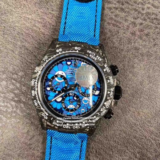 WWF新品发布：碳纤维迪通拿
与原装同重量，同材质，同尺寸复刻原版，碳壳碳后盖碳扣子，双生耳，市场对版，超多配色满足你各种需求 商品图1