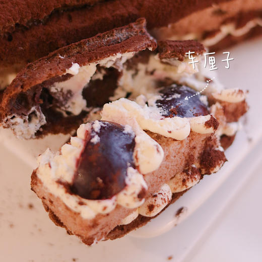 新鲜甜品—微醺黑森林泡芙 商品图2