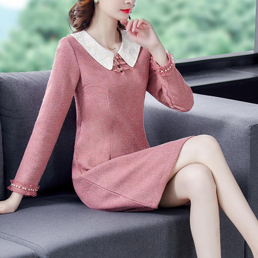 HT-6799秋冬新款气质显瘦粉色长袖毛呢连衣裙YY 商品图1