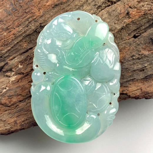 派瑞翡翠 翡翠挂件 糯种 飘翠 商品图0