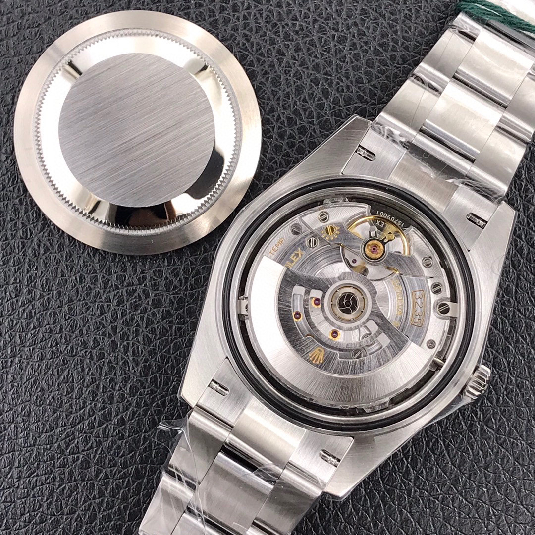 vs新款劳力士日志型41mm 搭载定制3235自动机械机芯,动力储存72小时