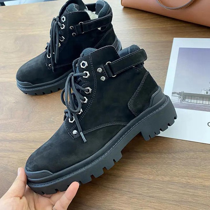 15397 ugg机车雪地靴