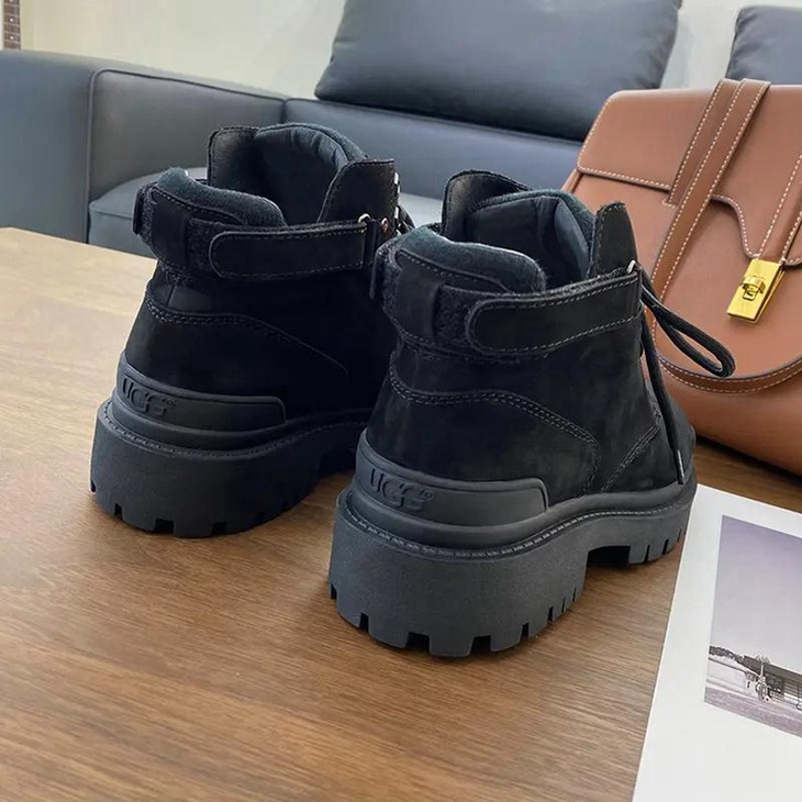 15397 ugg机车雪地靴