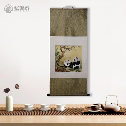 蜀绣单面绣-梅花熊猫 商品图0