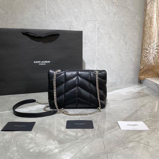 𝑳𝒐𝒖𝑳𝒐𝒖 puffer mini黑色 商品图5