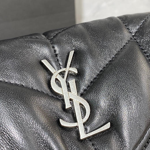 𝑳𝒐𝒖𝑳𝒐𝒖 puffer mini黑色 商品图3