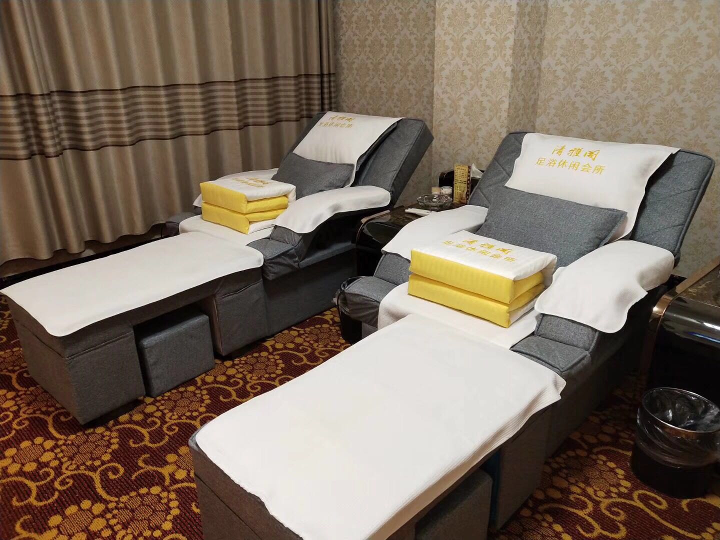 足浴沙发巾四件套定做美甲沐足按摩椅床单防滑足疗沙发套坐垫印字