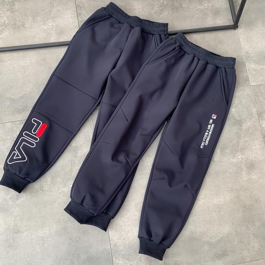 点此购买 130-170码 斐乐儿童加绒工装裤 xm170001 商品图0