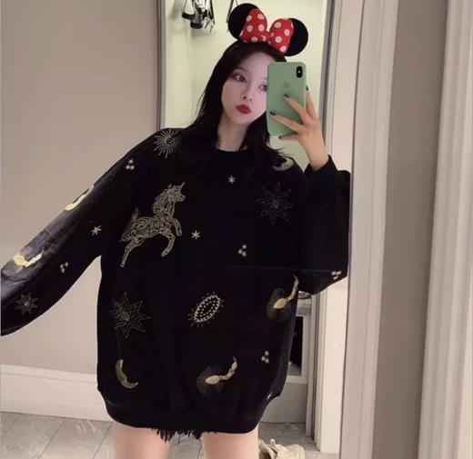 点此购买 蔻驰男女款金线独角兽毛圈卫衣 爷169940 商品图4