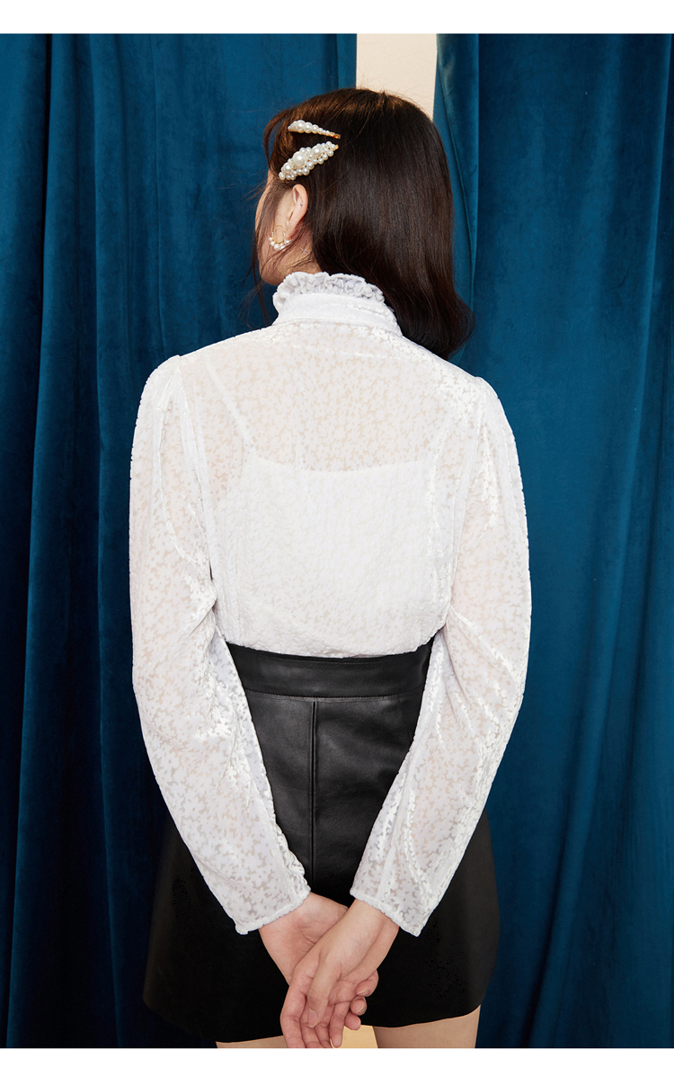 太平鸟植绒衬衫女立领设计感2020秋季新款韩版休闲气质长袖衬衣女