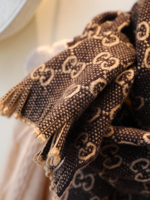 Gucc双G字母交织围巾2色 商品图5