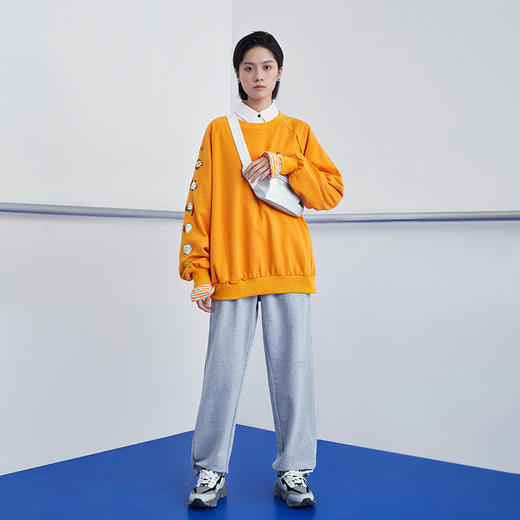 初语假两件女上衣2021春季新款史努比刺绣印花橘色卫衣女宽松韩版