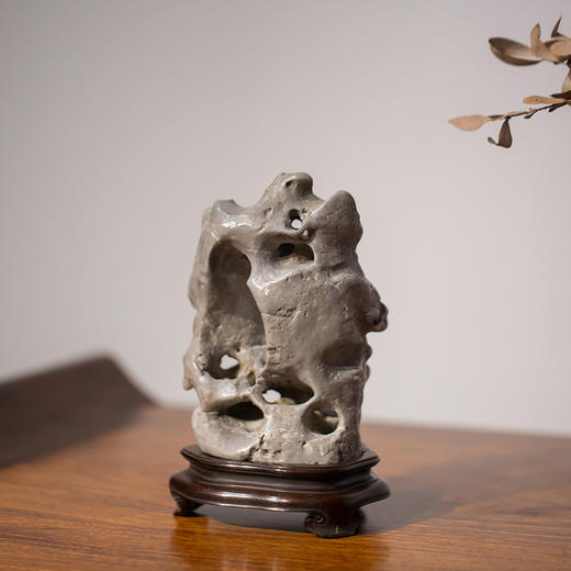 清 太湖石文房摆件(红木座)