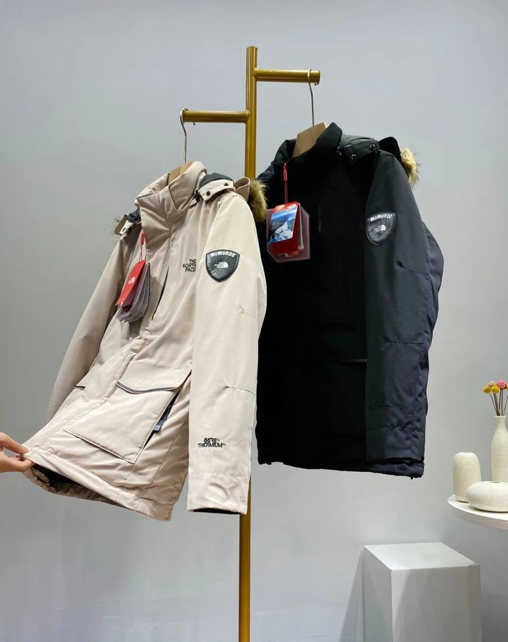 th/ noth/ fac/麦克默多羽绒服!