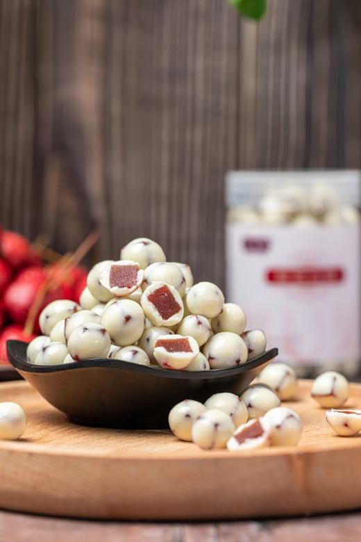 酸奶山楂鲜果零食奶香浓郁,酸甜可口,老少皆宜200g/罐*2罐箱