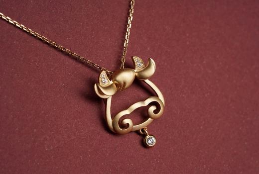 【喆】【18k金牛年系列】牛年钻石项链（定制） 商品图1