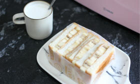 香蕉花生酱土司