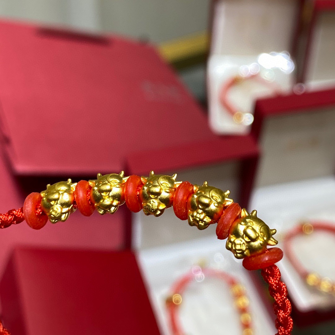 周大福999足金五牛手串 - msl工作室