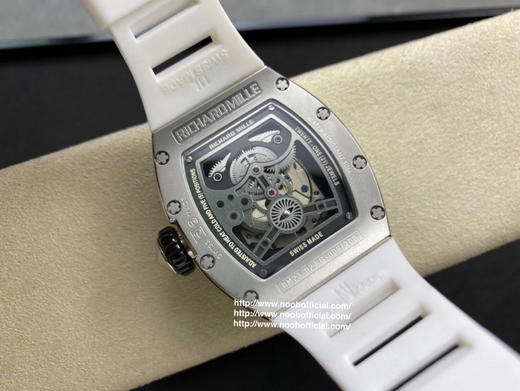 理查德米勒 Richard Mille RM23-02 飞鹰 搭载原装进口机械 尺寸43*50毫米 防水胶带配原装折叠扣 金属雄鹰设计霸气 商品图6