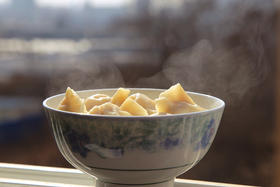 冬至不端饺子碗，冻掉耳朵没人管！ 