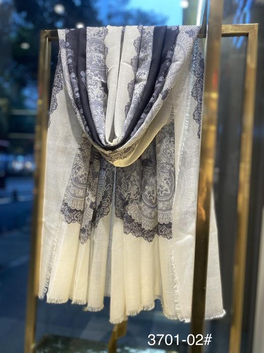 优品堂《海市蜃楼》羊毛围巾披肩 商品图4