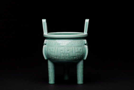 华夏九鼎【扬州鼎】  谈志坚制