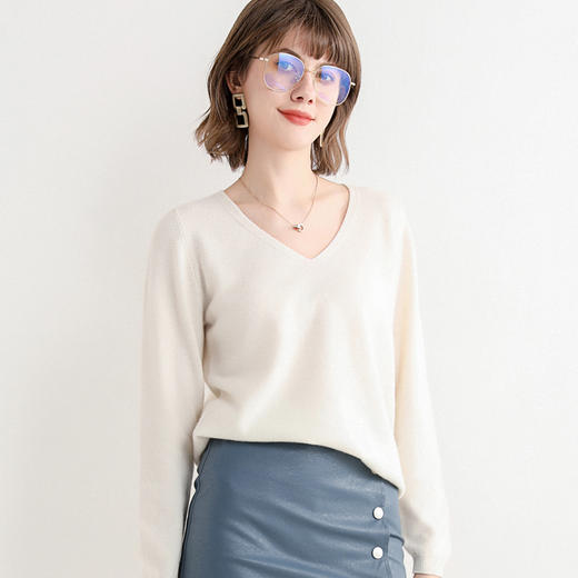 【Avann】女士秋冬新款纯羊毛针织衫女V领-堆堆领 百搭显瘦纯色打底衫 商品图6