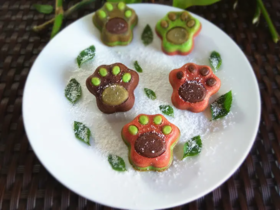 猫爪夹心五彩蛋糕