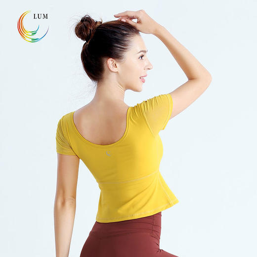 露檬瑜伽新款裸感系列瑜伽短袖（含胸垫）LUM39108 商品图3