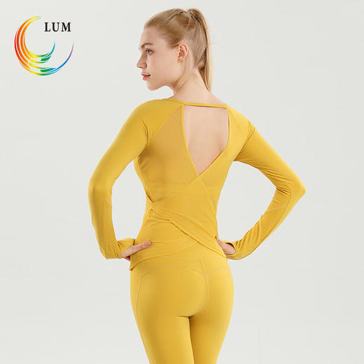LUM39670露檬瑜伽服新款长袖（含胸垫） 商品图1