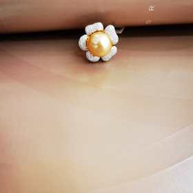 1楼金鸿珍珠专柜 金珠戒指