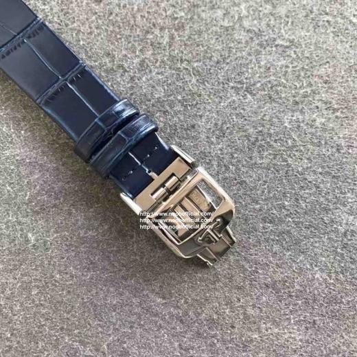 星月交辉 积善成家
IM新晋女神——积家月相大师 字面采用高温纯银镀铬尽显女神肤色光泽，太妃型指针犹如女神芊芊玉指点缀在镀银表盘优雅高贵，18*16mm蓝/红色表带 商品图10