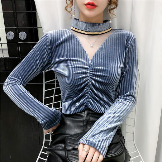 HT-5393新款韩版网纱拼接压褶金丝绒V领打底衫 商品图2