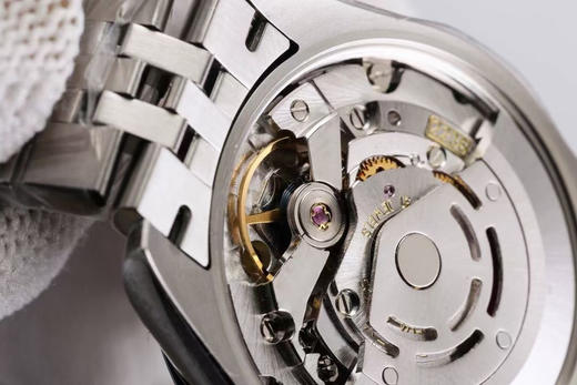 N  Factory全新力作  最新款劳 力士Rolex女装日志型31MM日志型腕表！
1：原装开模，表壳直径保持与原装一致31毫米。采用904L不锈钢来锻造不锈钢腕表表壳，具备高抗腐蚀性。 商品图5