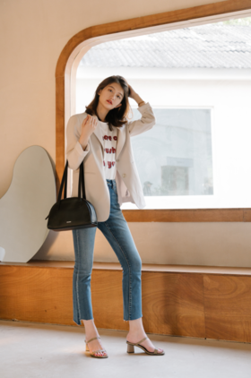 这样搭配休闲舒适，又利落大气~