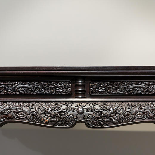 紫檀满雕云龙纹高束腰三弯腿画桌 商品图1