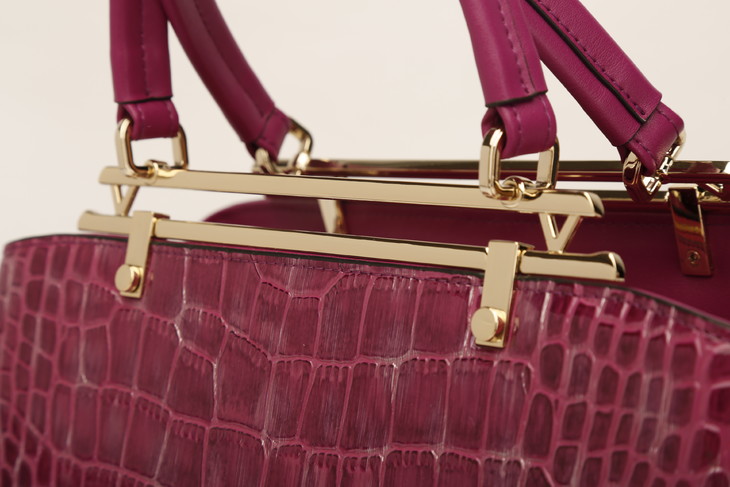 【内购会】vsvelsus牛皮革包包手提红色斜挎包va380102821100