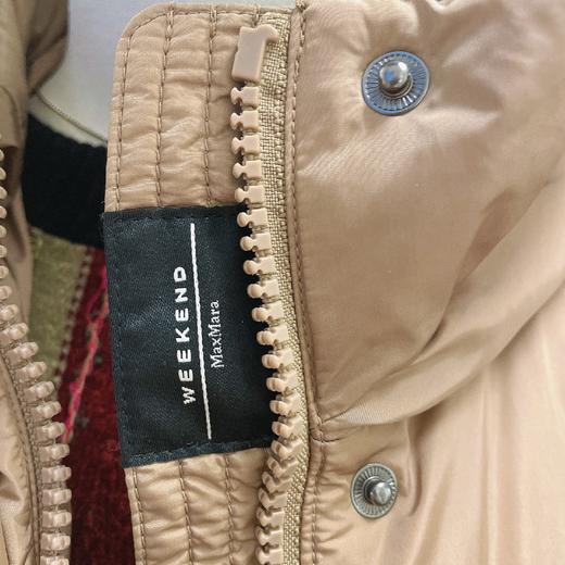 2020秋冬中长款压纹连帽羽绒服 商品图5