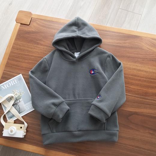 点此购买 冠军儿童刺绣加绒连帽卫衣 小雨171701 商品图4