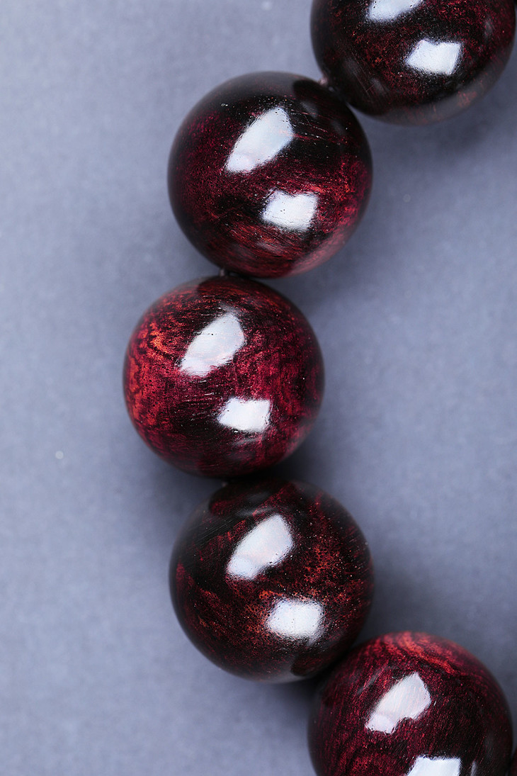 2.0x12颗海黄紫油梨蜘蛛纹手串 h15