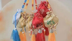  防疫中药香囊最近火了！视频制作教程快分享给家人 